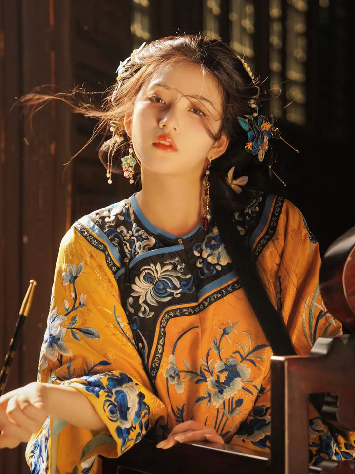 Qing Style Hanfu