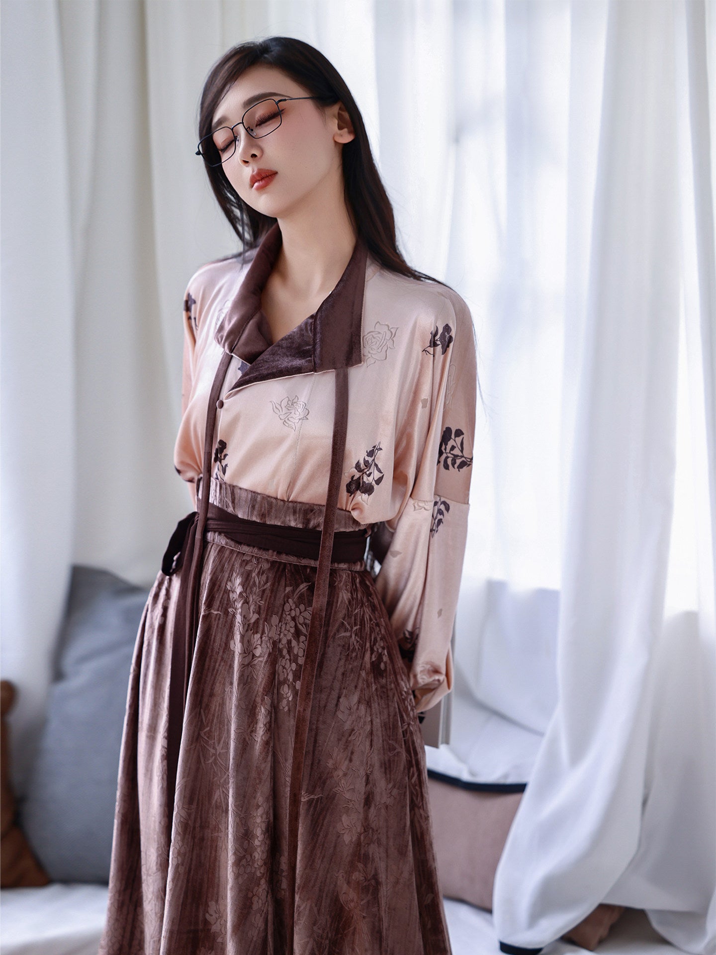 Nimeng [Flower Shadow] original Tang Hanfu velvet paneled skirt & Han-style high neck shirt, soft daily spring & autumn