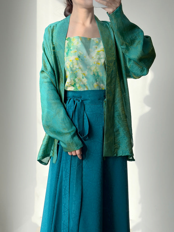 Anxiu Yingxiang [Qing Dai] Rayon Iridescent Plane-Sleeve Top & Tang Style 8-Panel Skirt, Hanfu Women Daily Wear