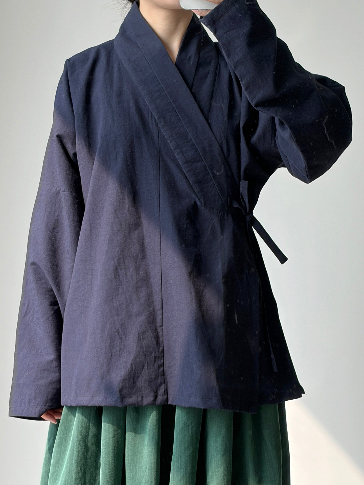 Dark Sleeve Fragrance Ming-style Cross-collar Hanfu Narrow-sleeve Short Top, Solid Cotton, Horizontal Collar, Long Sleeves, Daily Commute & Work