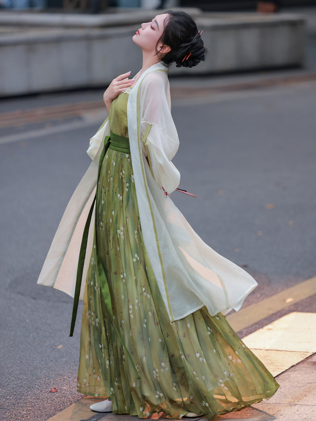 Dreamlike [Wizard of Oz] Original Song-style Daily Hanfu: Open-back Tencel Robe & Printed Pleated Skirt, Spring/Summer