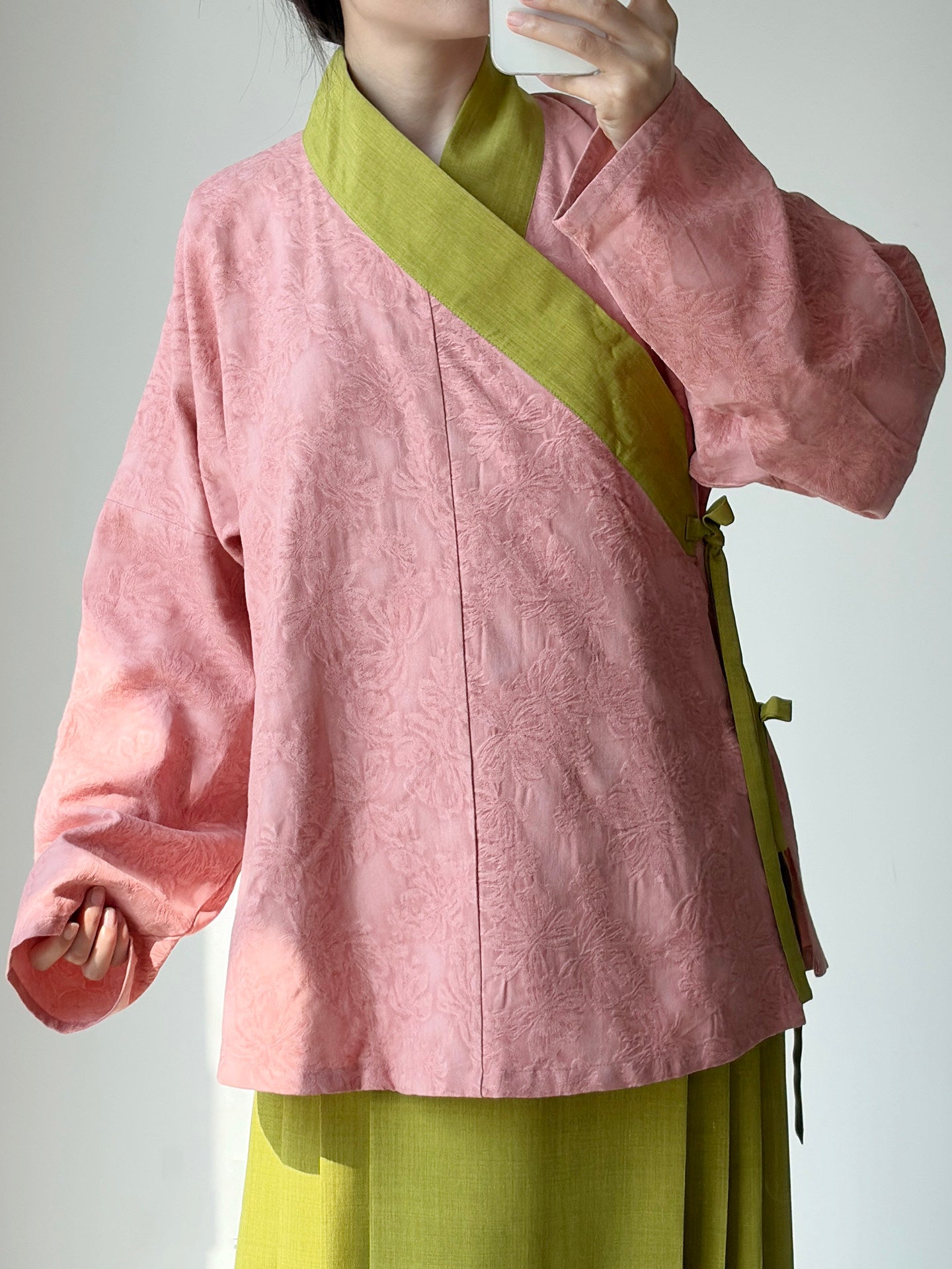 Anxiu Yingxiang Ming-style Hanfu - Cross-collar Short Top, Long Narrow Sleeves, Daily Commute & Office Wear