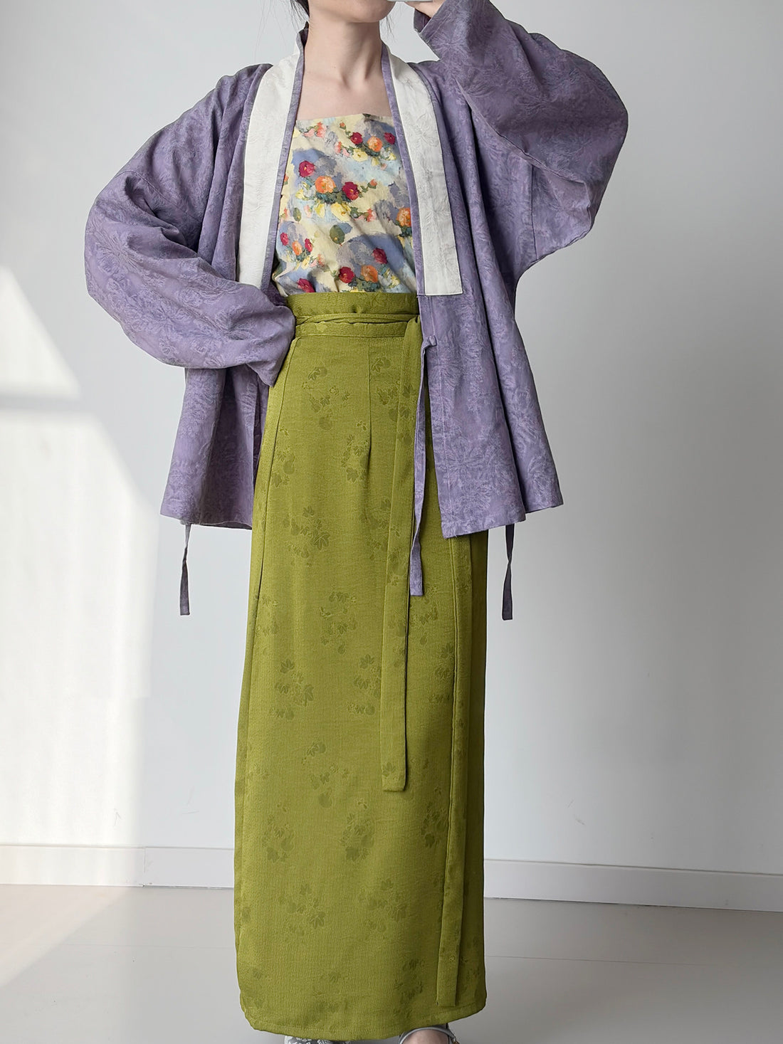 Dark Sleeve Fragrance Ming-Style Hanfu, Women's Purple Cross-Collar, Cotton & Linen Breathable, Daily Commute & Office