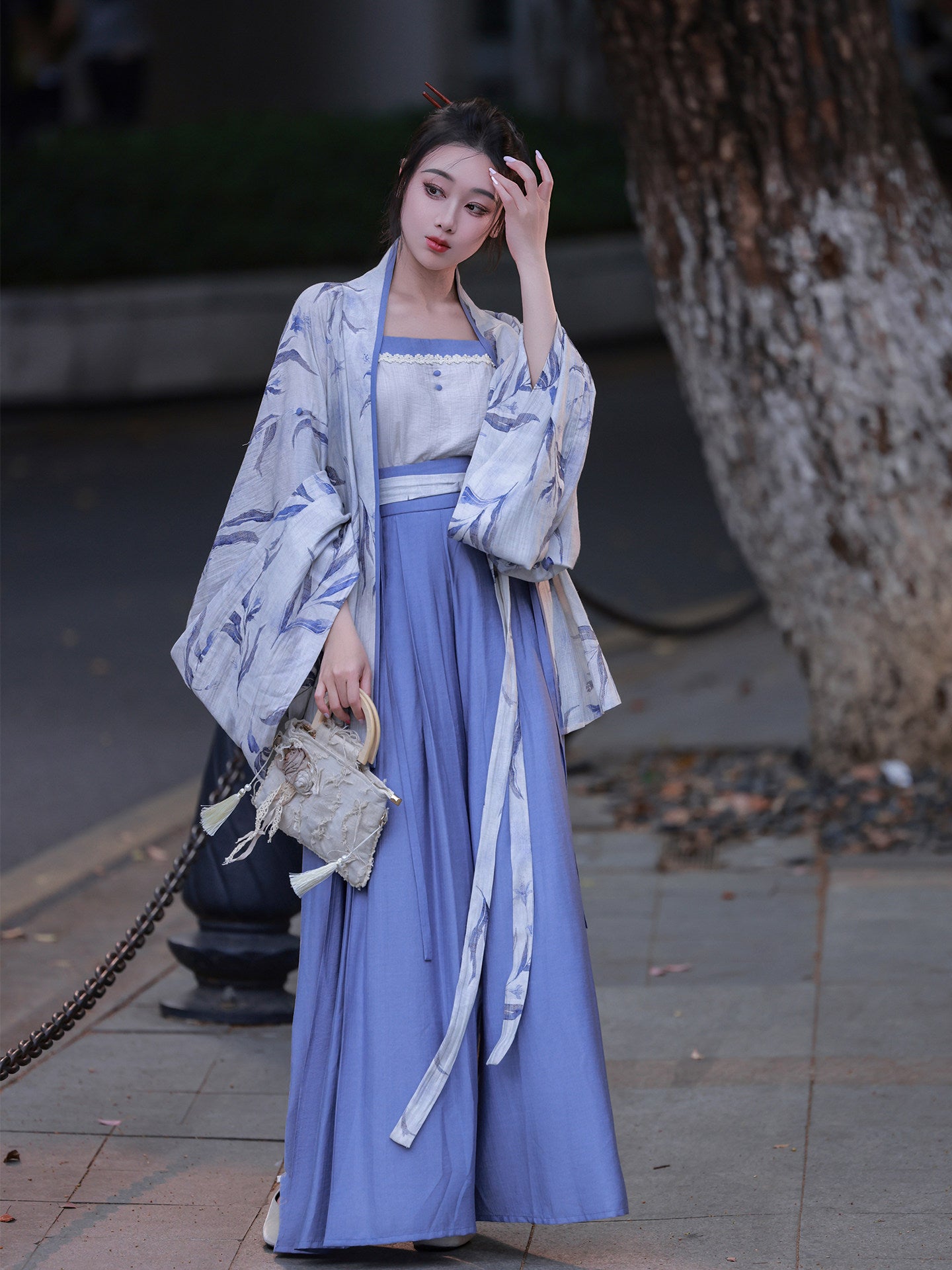 Zhi Nan Dreamlike Original Viscose Pleated Top & Elastic Waist Song-Style Pants Set, Commute & Daily, Blue