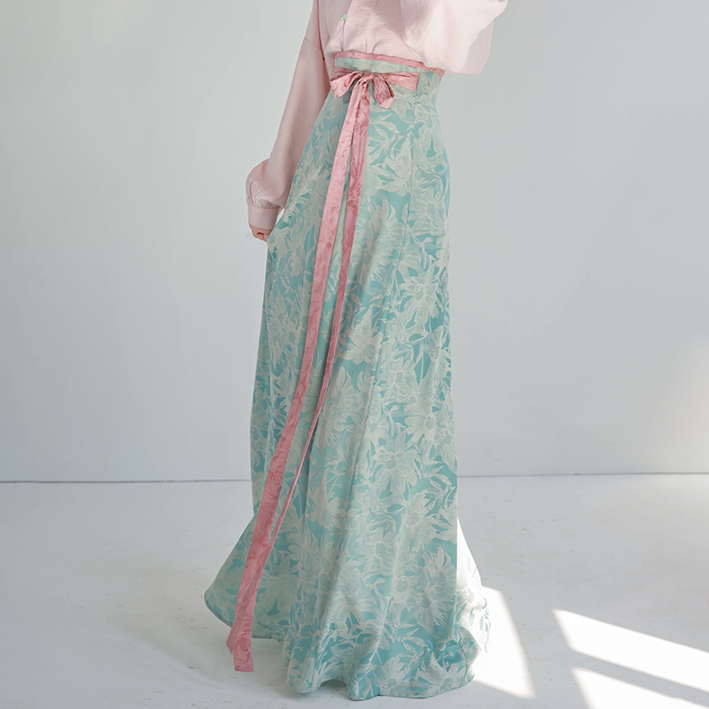 Celadon-Dyed Contrast Colors, Multicolor Tang-Style Hanfu Jacquard Pleated Skirt & Modern Round-Neck Top, Original Guofeng by Ni Meng