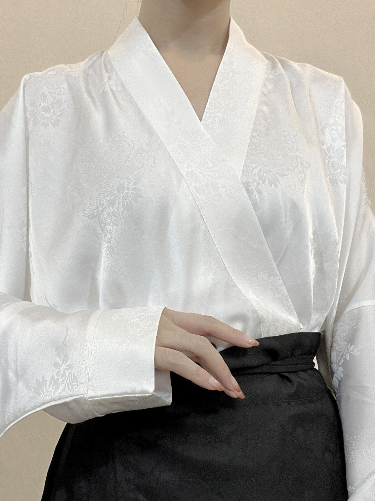 Anxiu Yingxiang Original Hanfu Women Song-style Cross Collar Jacquard Plane Sleeve Modified Han-element Fall/Winter Daily Commuter