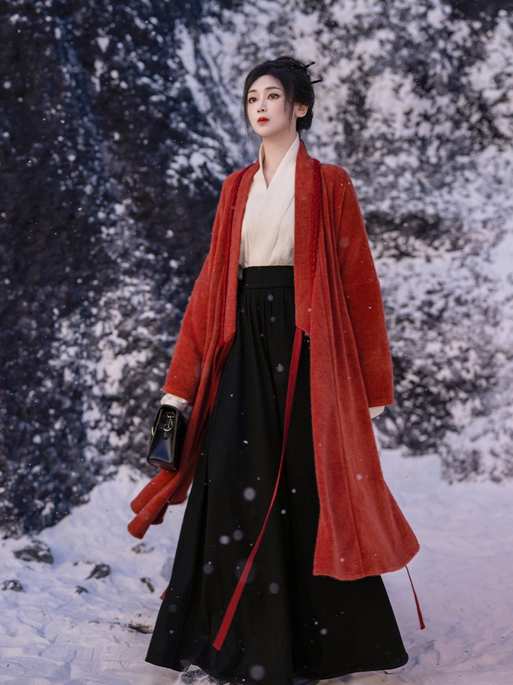 Dreamlike Beauty Modern Ruqun-Inspired Long Top & Song-Style Pants, Batwing Sleeves, Knit Hanfu-Inspired Outfit for Fall & Winter Daily Wear, Easy to Match