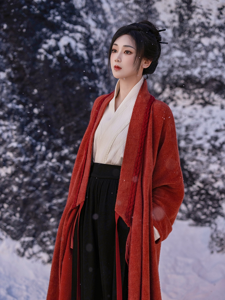 Dreamlike Beauty Modern Ruqun-Inspired Long Top & Song-Style Pants, Batwing Sleeves, Knit Hanfu-Inspired Outfit for Fall & Winter Daily Wear, Easy to Match