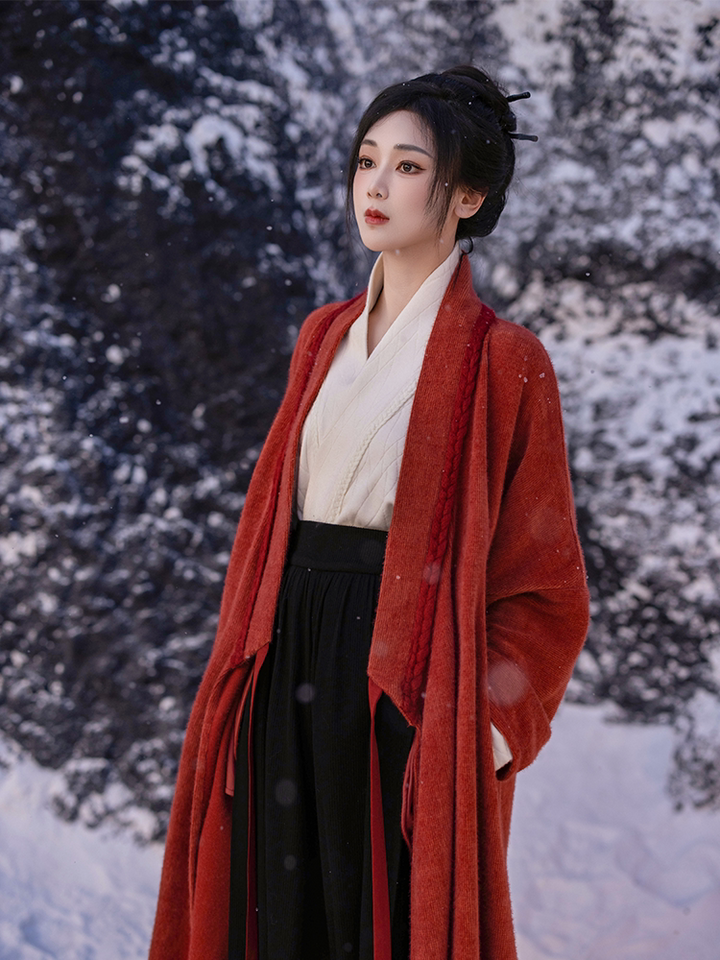 Dreamlike Beauty Modern Ruqun-Inspired Long Top & Song-Style Pants, Batwing Sleeves, Knit Hanfu-Inspired Outfit for Fall & Winter Daily Wear, Easy to Match