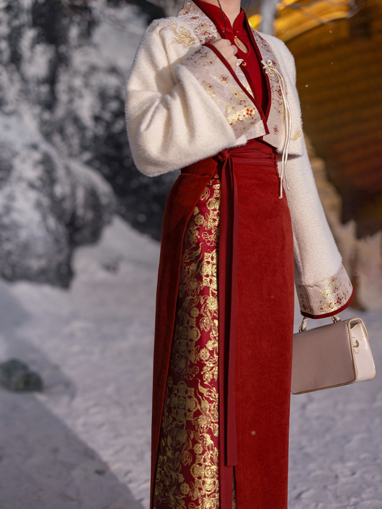 Dreamy Year After Year, Red Brocade Swirl Skirt Hanfu, Engagement & Wedding Toast Outfit, Lunar New Year Outfit, Fall/Winter Original Chinese Style