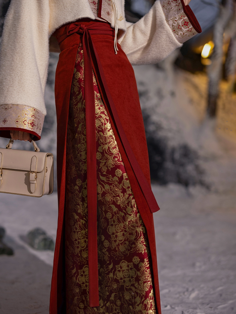 Dreamy Year After Year, Red Brocade Swirl Skirt Hanfu, Engagement & Wedding Toast Outfit, Lunar New Year Outfit, Fall/Winter Original Chinese Style
