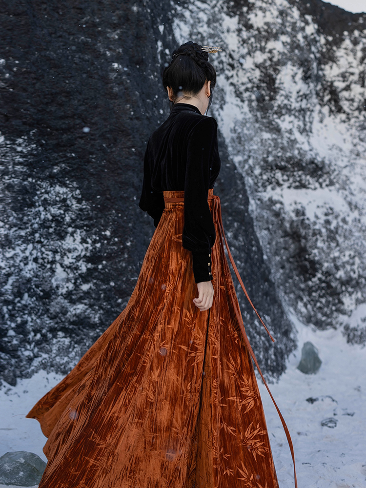 Nimeng Xuezhu Multicolor Basic Velvet Ruffle Skirt, 4.5m Hem, Spring/Fall/Winter, Versatile, Scarlett Green, Peacock Blue, Orange Red