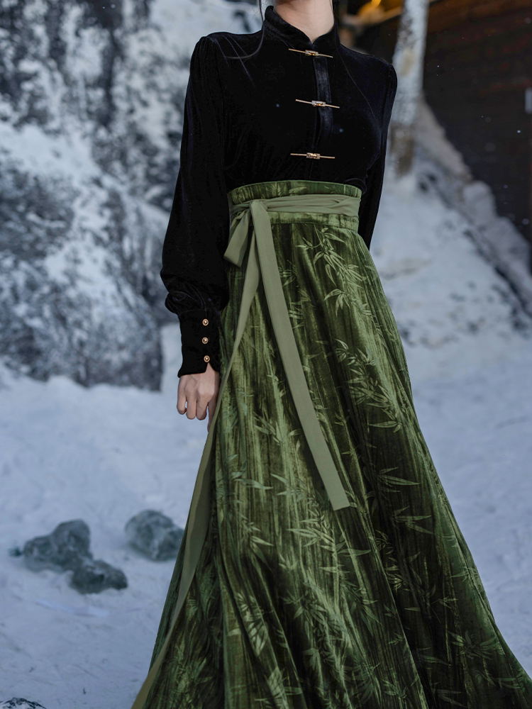 Nimeng Xuezhu Multicolor Basic Velvet Ruffle Skirt, 4.5m Hem, Spring/Fall/Winter, Versatile, Scarlett Green, Peacock Blue, Orange Red