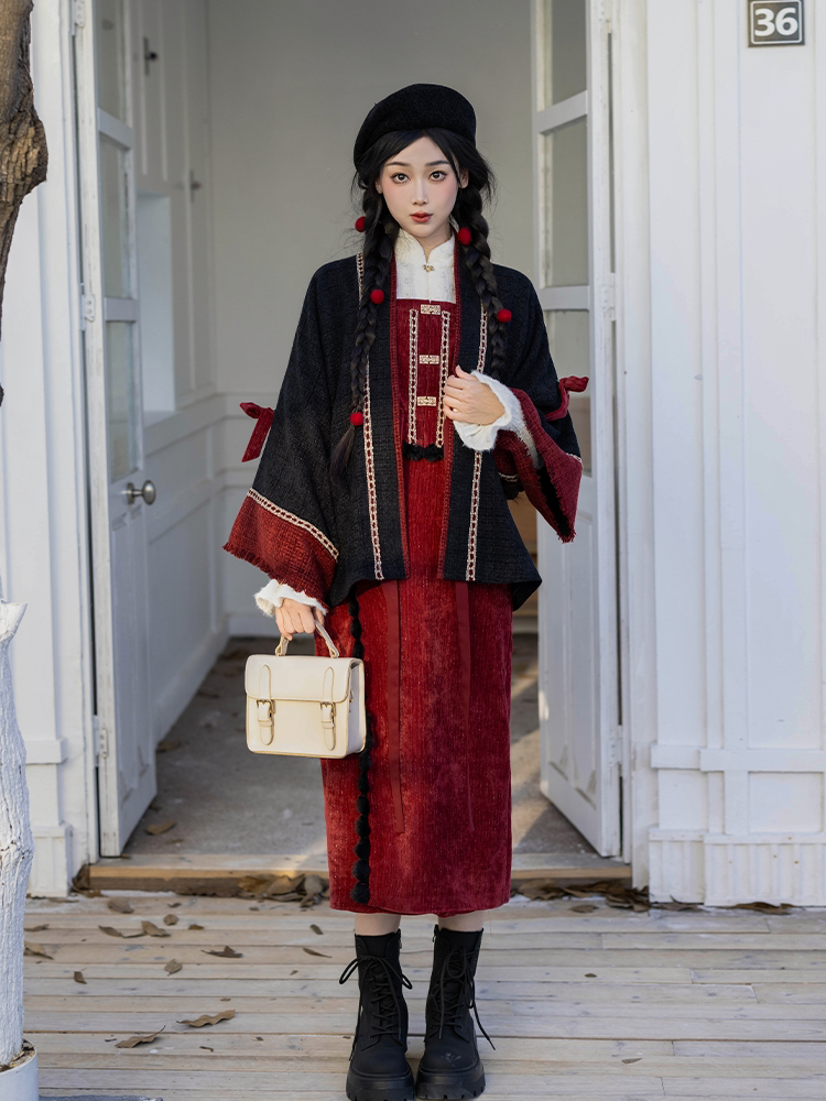 Dream Serenade Original Chinese-Inspired Vest Skirt Cardigan, Fall/Winter Lace Layering Piece, Chic Tweed Style