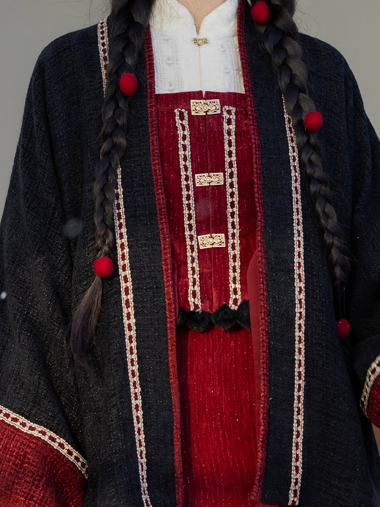 Dream Serenade Original Chinese-Inspired Vest Skirt Cardigan, Fall/Winter Lace Layering Piece, Chic Tweed Style