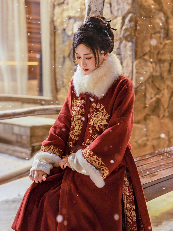 Dreamscape Four Gentlemen New Year Outfit, Heavy Embroidery & Metallic Brocade, Wool Blend Ming-Style Short-Sleeve Jacket & Mamian Skirt