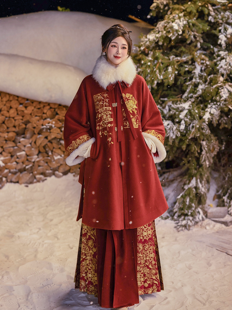 Dreamscape Four Gentlemen New Year Outfit, Heavy Embroidery & Metallic Brocade, Wool Blend Ming-Style Short-Sleeve Jacket & Mamian Skirt