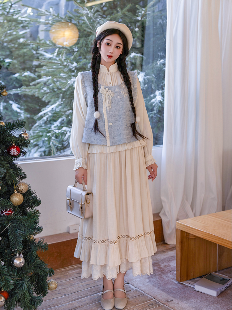 Dreamy Sea Salt Magnolia Forest-Style Lace Tiered Skirt, Fresh Everyday Shirt & Embroidered Vest, Elegant Original Design