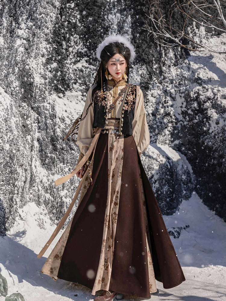 Dreamlike Frontier-Inspired Outfit, Modern Tang Vest, Color-Blocked Flared Skirt, Embroidered Mandarin-Collar Blouse, Ethnic Boho Style