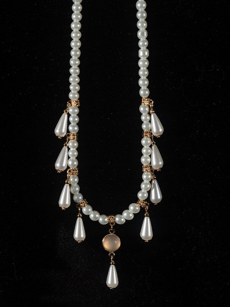 Dreamy Faux Pearl Vintage Necklace for Women, Glass Fairy Pendant, Hanfu Accessory, Soft Ming-Style Beaded Necklace