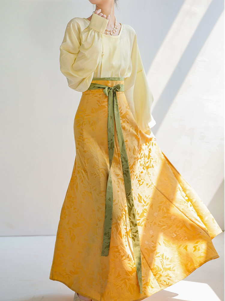 Celadon-Dyed Contrast Colors, Multicolor Tang-Style Hanfu Jacquard Pleated Skirt & Modern Round-Neck Top, Original Guofeng by Ni Meng