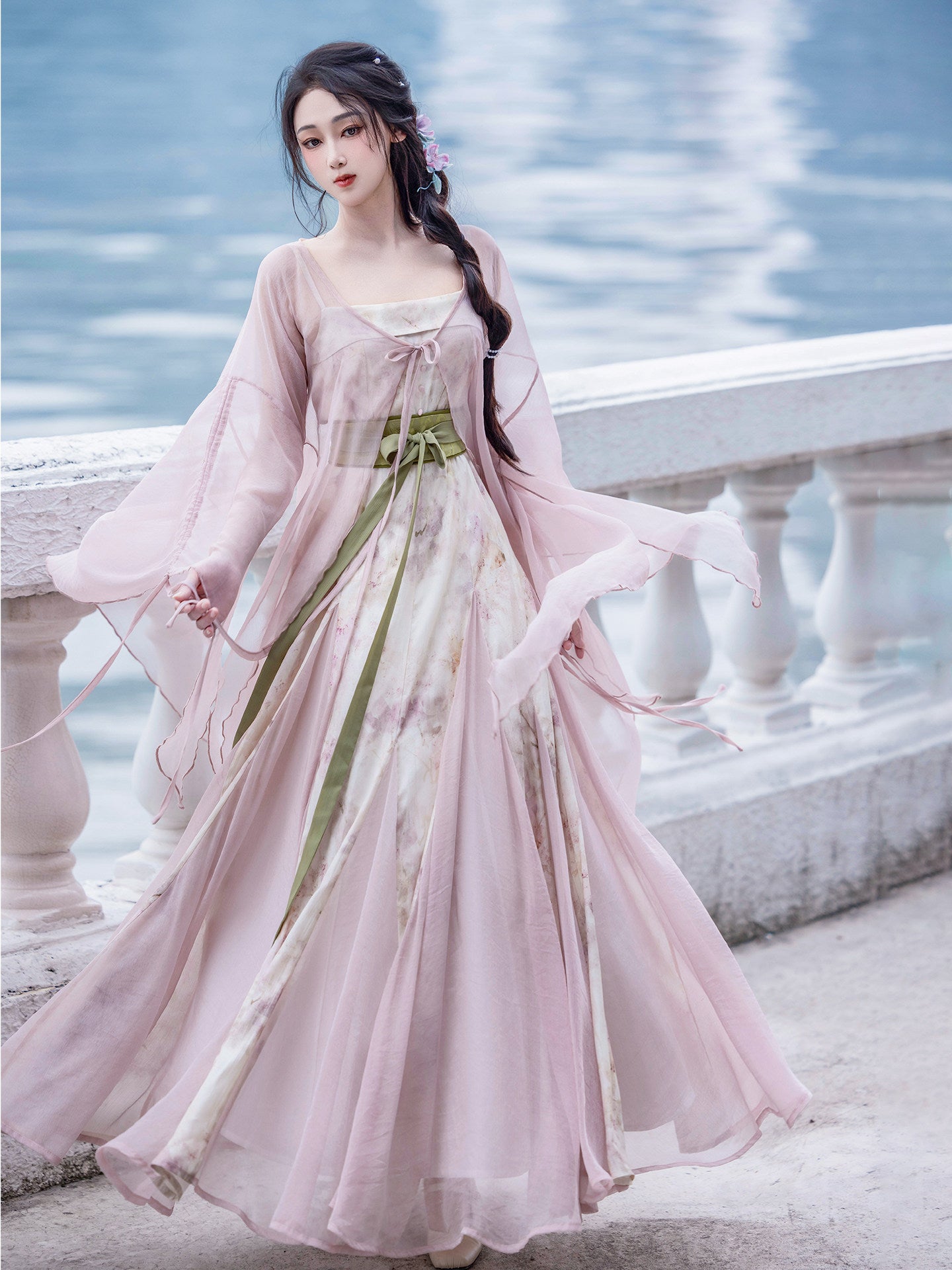 Dreamlike Original Chinese Han Dress: Full Flare, Mermaid Hem, Ripped Sleeves, Ethereal, Spring/Autumn