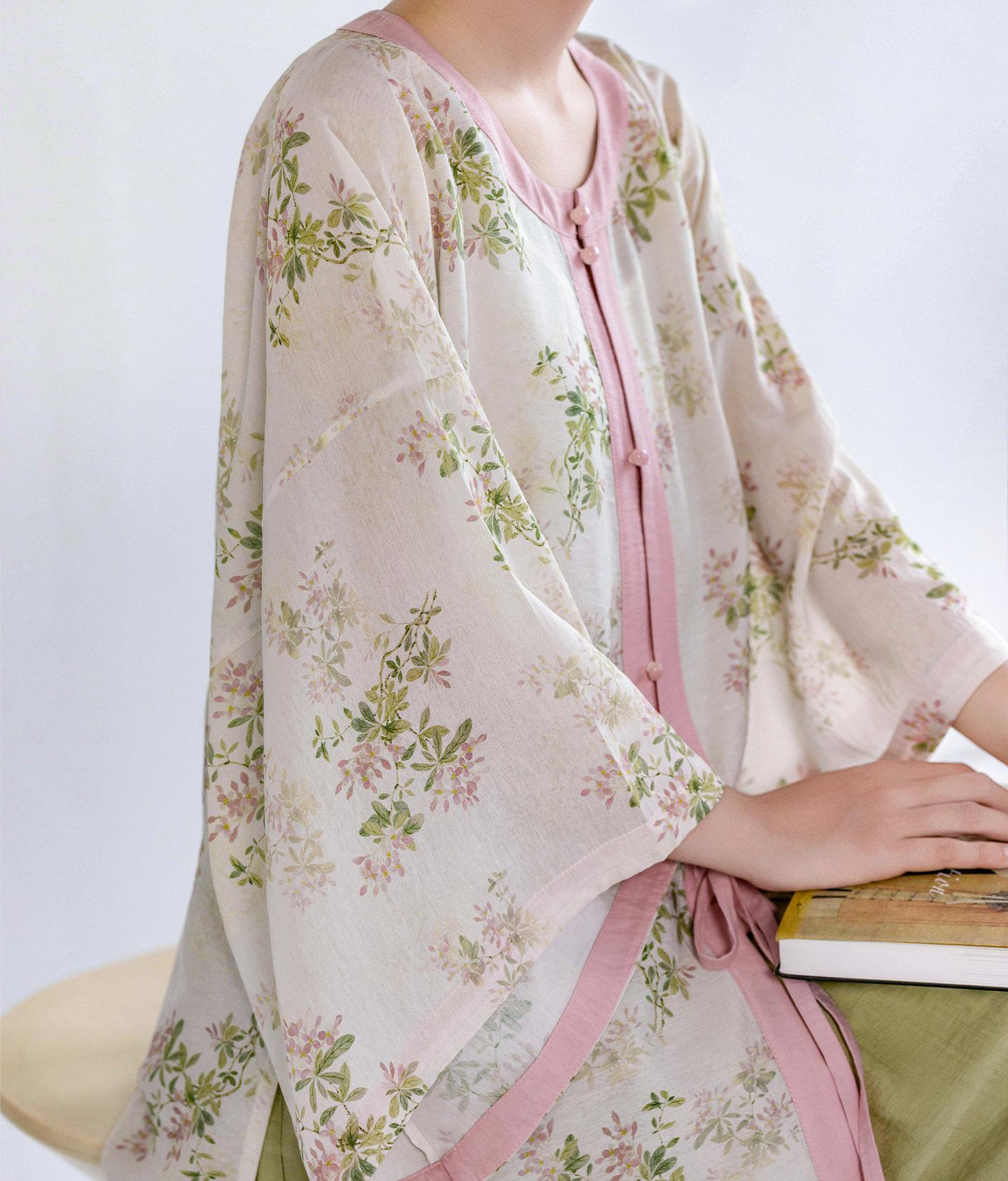 Dream Spring Branch Original Ming-style Round Neck Short Sleeve Top & Wide Hem Elastic Waist Skirt - Chinese Hanfu Daily Wear