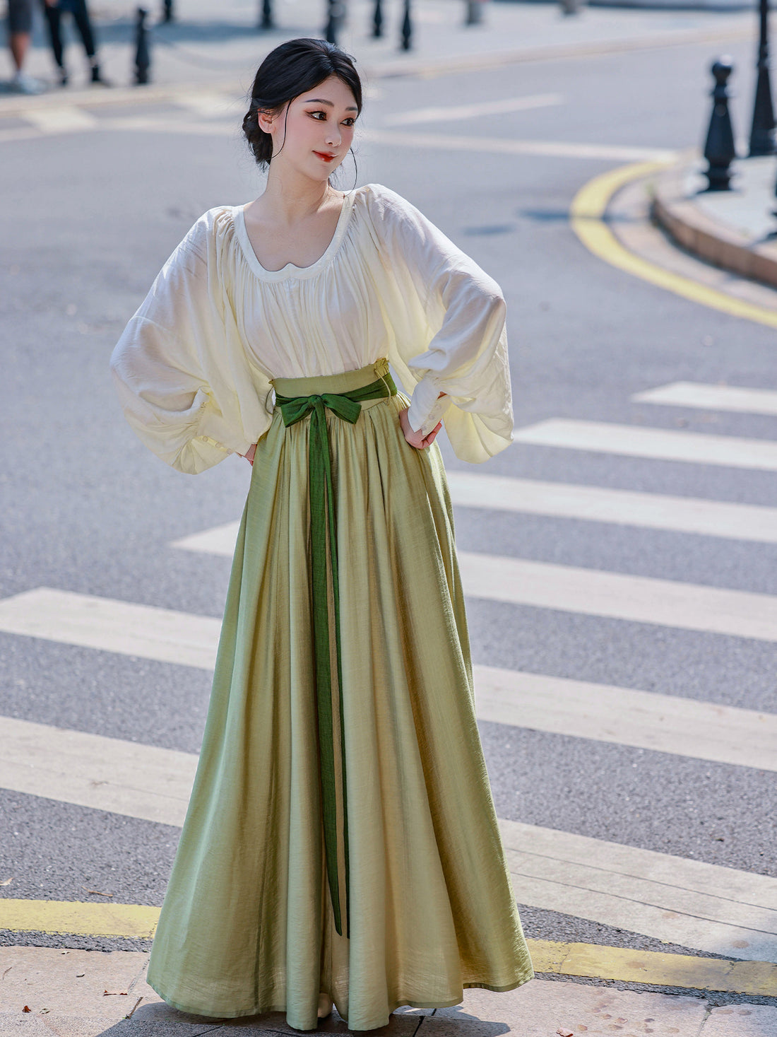 Dreamland Rainbow After Rain Original A-line Elastic Waist Skirt & Sweetheart Neck Blouse Daily Han Element