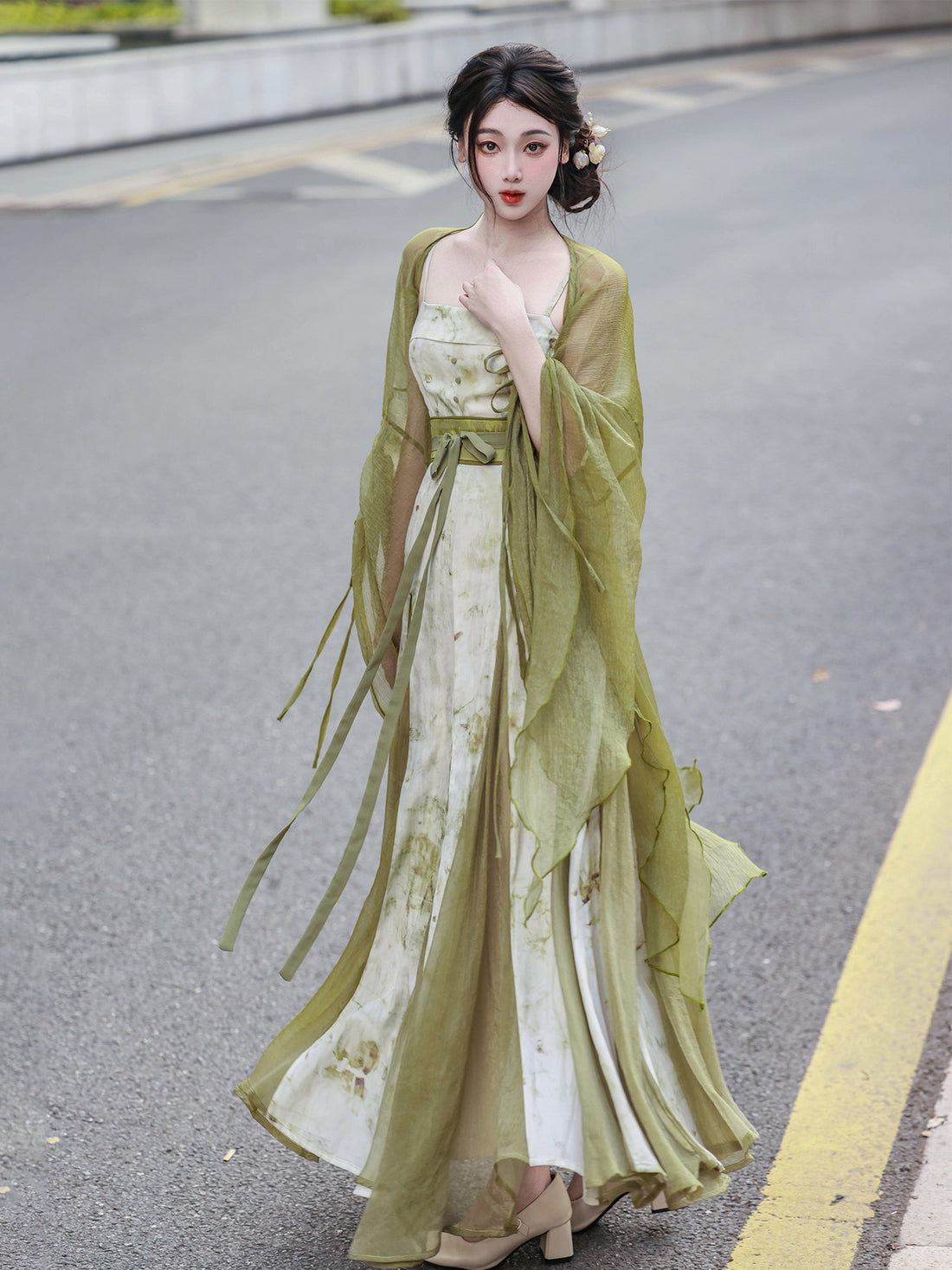 Dreaming Qingyu'an - Chinese Full-Skirt Dress, Hanfu, Ripped Sleeves, Flowy Dancewear, Spring-Autumn Fresh