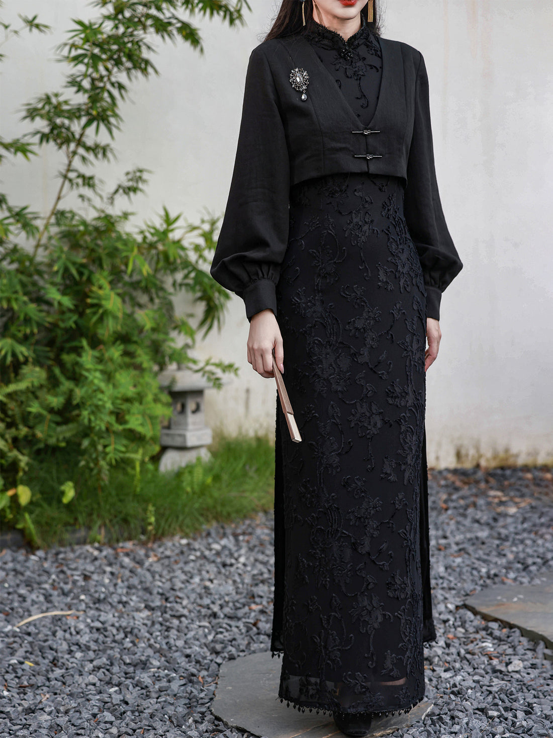 Nimeng “Secret Fragrance” Original Velvet Beaded Sleeveless Floor-Length Qipao, New Chinese-Style Blazer, Elegant Vintage Republican-Era Look