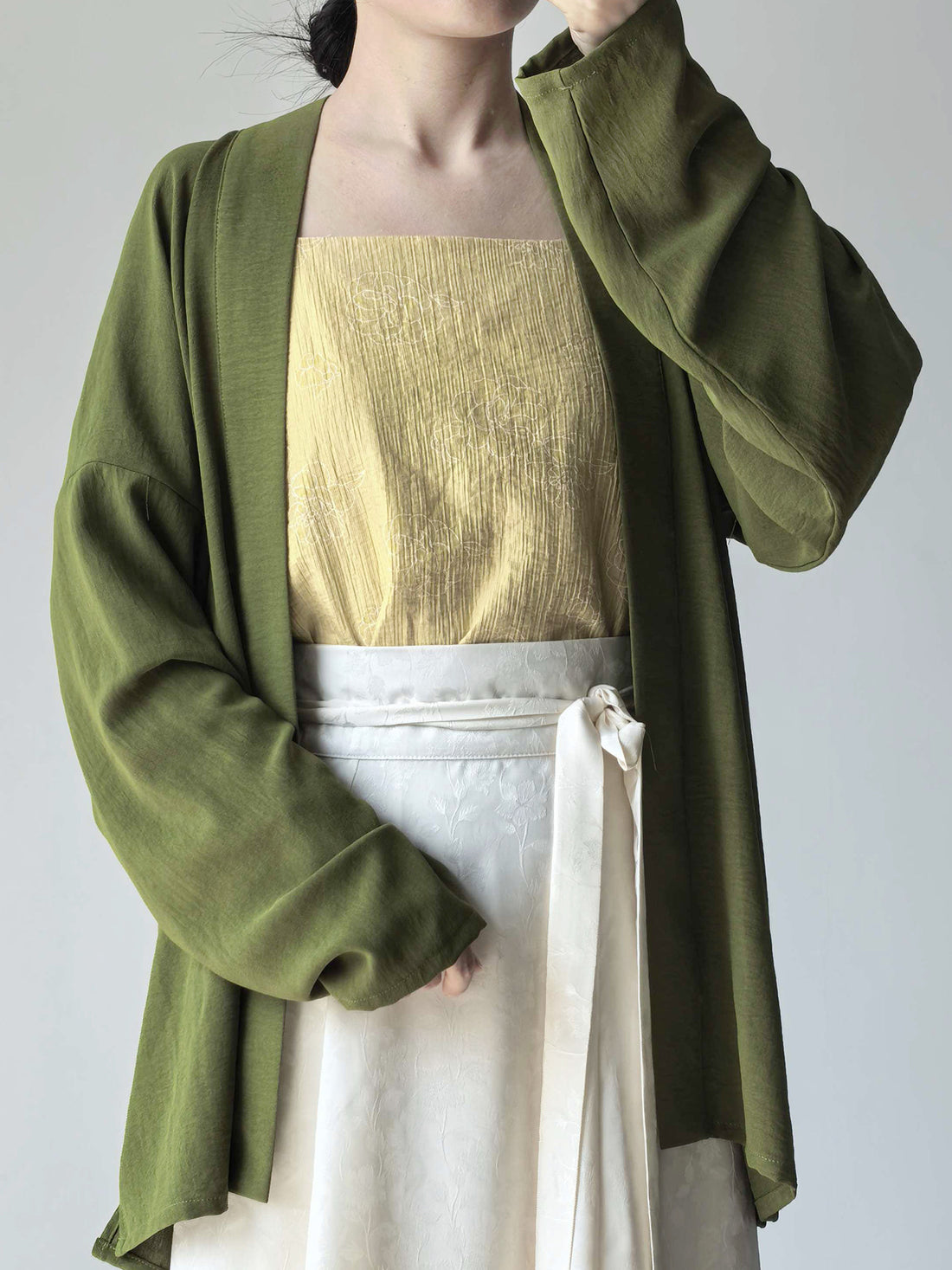 Anxiu Yingxiang [Avocado] Song-Style Plane Sleeve Top & Eight-Piece Skirt, Daily Commute