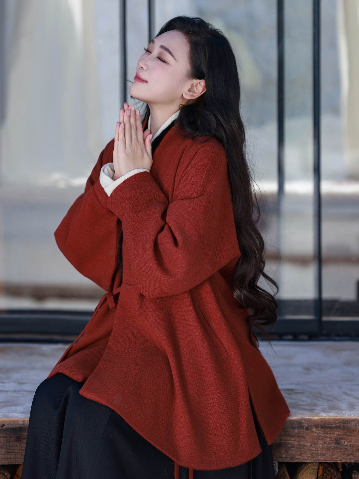 Nimeng Guofeng "Love Letter" Original Ming-Style Hanfu with Mink Fur-Trimmed Cross-Collar Airplane-Sleeve Top & Paneled Skirt Fall&Winter Daily Wear