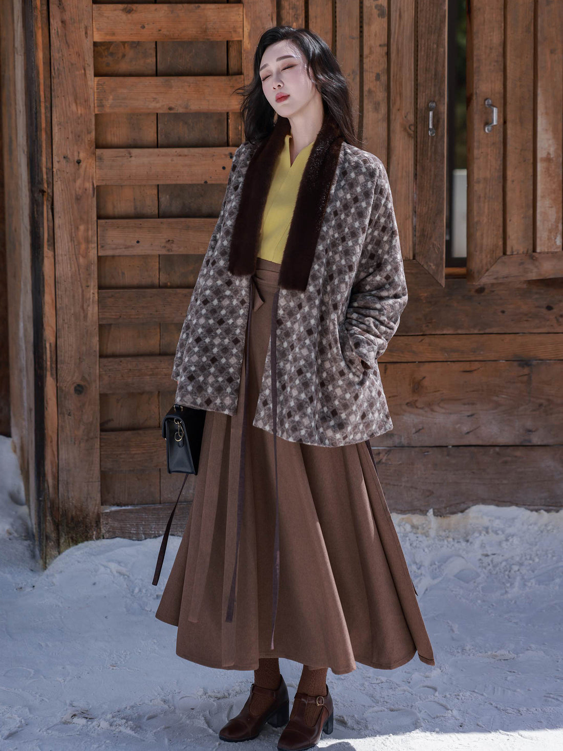 Nimeng Guofeng [Raw Coconut & Dark Chocolate] Original Ming-style Fleece-lined Reversible Pocketed Cross-collar & Song-style Flying Sleeve & Patchwork Skirt Daily Set