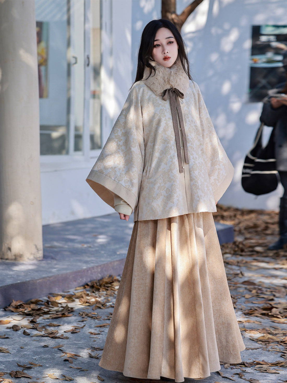 Nimeng (Rouhua) Original Ming-style Hanfu Round-collar Half-sleeve Short Jacket, Fleece-lined, with Pockets, Thick Everyday Outerwear for Fall&Winter