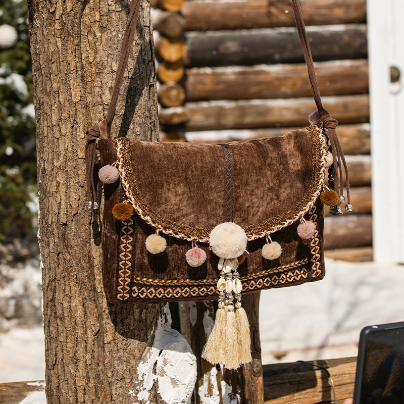 Fantasy Frontier Song Crossbody Bag, Ethnic Snow-Nylon Shoulder Bag with Multiple Compartments, Large Capacity