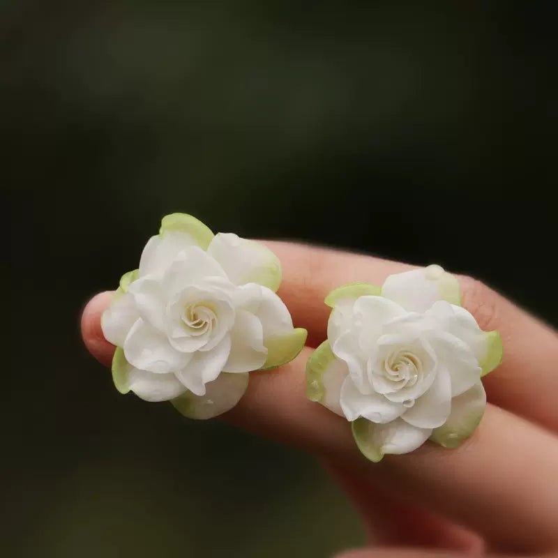 Cold Gardenia|Hanfu Matching Earringshan fu Chinese han fu hanfu male tang dynasty clothes chinese hanfu tang dynasty outfits traditiona hanfu dress chinese hanfu chinese style dress dress fashion cheongsam dress q