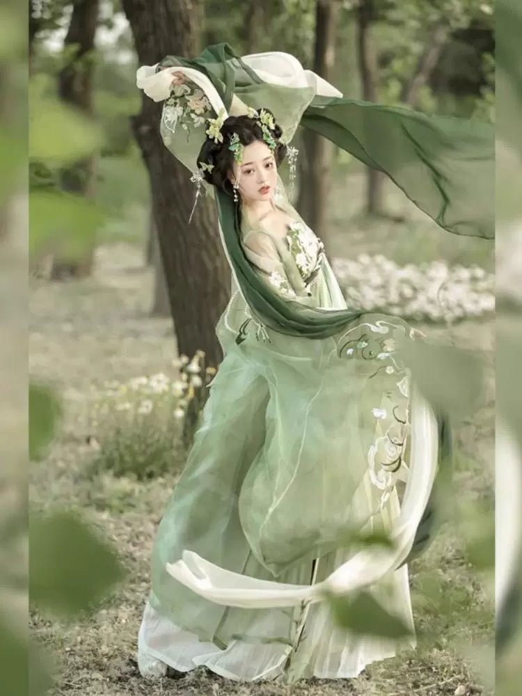 Hanfu】Blue and White Jade|Tang Chest-Length skirt