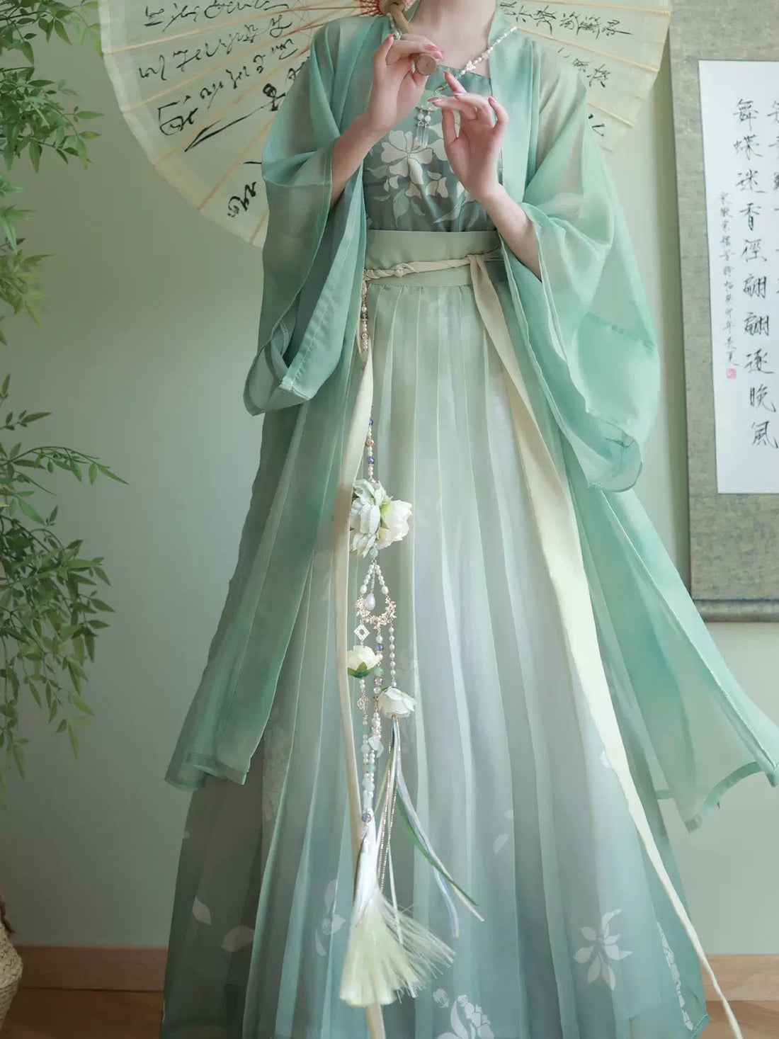 【Hanfu】Emerald Serenity | Song Chest - length skirthan fu Chinese han fu hanfu male tang dynasty clothes chinese hanfu tang dynasty outfits traditiona hanfu dress chinese hanfu chinese style dress dress fashion cheongsam dress q