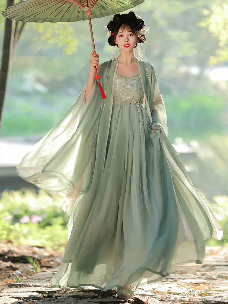 HanfuEthereal Green Dream | Wei & Jin Style Hanfu - Hanrong Hanfu chinese traditional clothes newmoondance nuwahanfu fashionhanfu newfanfu HanfuEthereal Green Dream | Wei & Jin Style Hanfu - Hanrong Hanfu chinese traditional clothes newmoondance nuwahanfu fashionhanfu newfanfu
