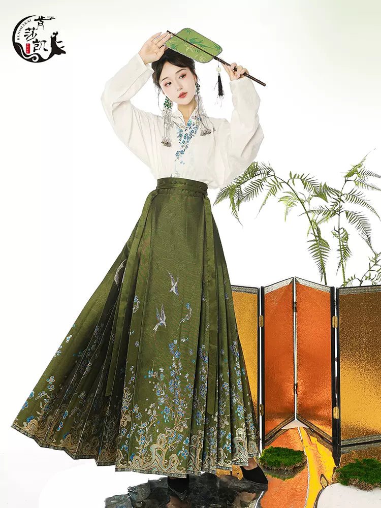 【Hanfu】Gilt Plum|Ming Horse - Faced skirthan fu Chinese han fu hanfu male tang dynasty clothes chinese hanfu tang dynasty outfits traditiona hanfu dress chinese hanfu chinese style dress dress fashion cheongsam dress q
