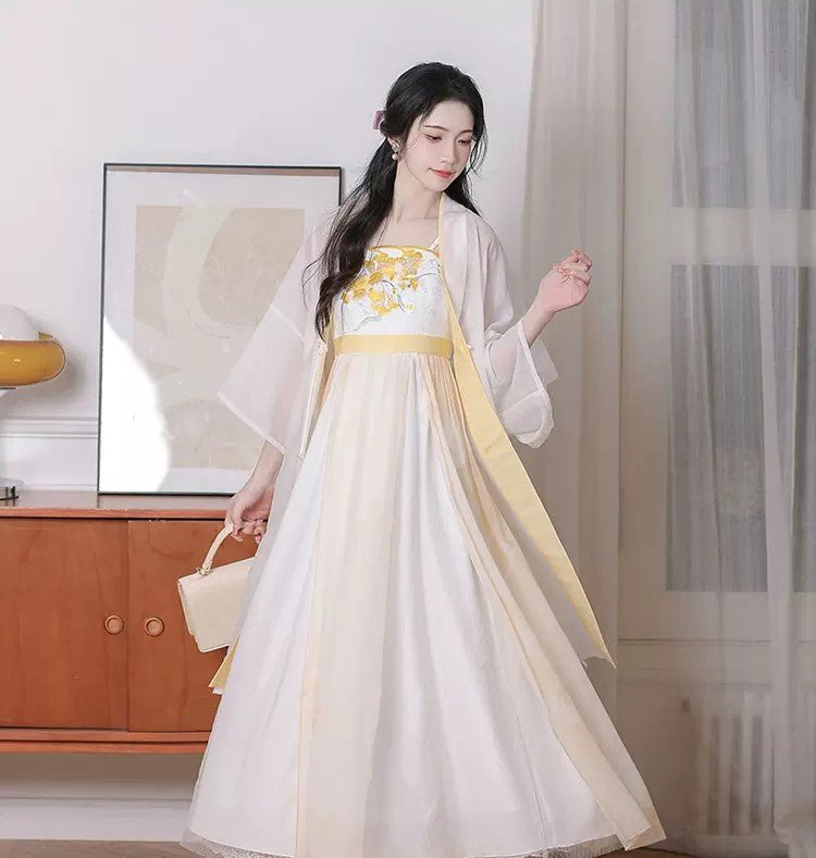 HanfuGolden Dawn Grace | Song chest-length Skirt - Hanrong Hanfu Chinese Traditional Clothes newmoondance nuwahanfu fashionhanfu newfanfu hanfustory HanfuGolden Dawn Grace | Song chest-length Skirt - Hanrong Hanfu Chinese Traditional Clothes newmoondance nuwahanfu fashionhanfu newfanfu hanfustory