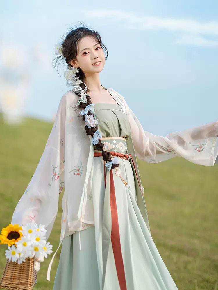 【Hanfu】Grace Among the Clouds | Song Style Hanfuhan fu Chinese han fu hanfu male tang dynasty clothes chinese hanfu tang dynasty outfits traditiona hanfu dress chinese hanfu chinese style dress dress fashion cheongsam dress q