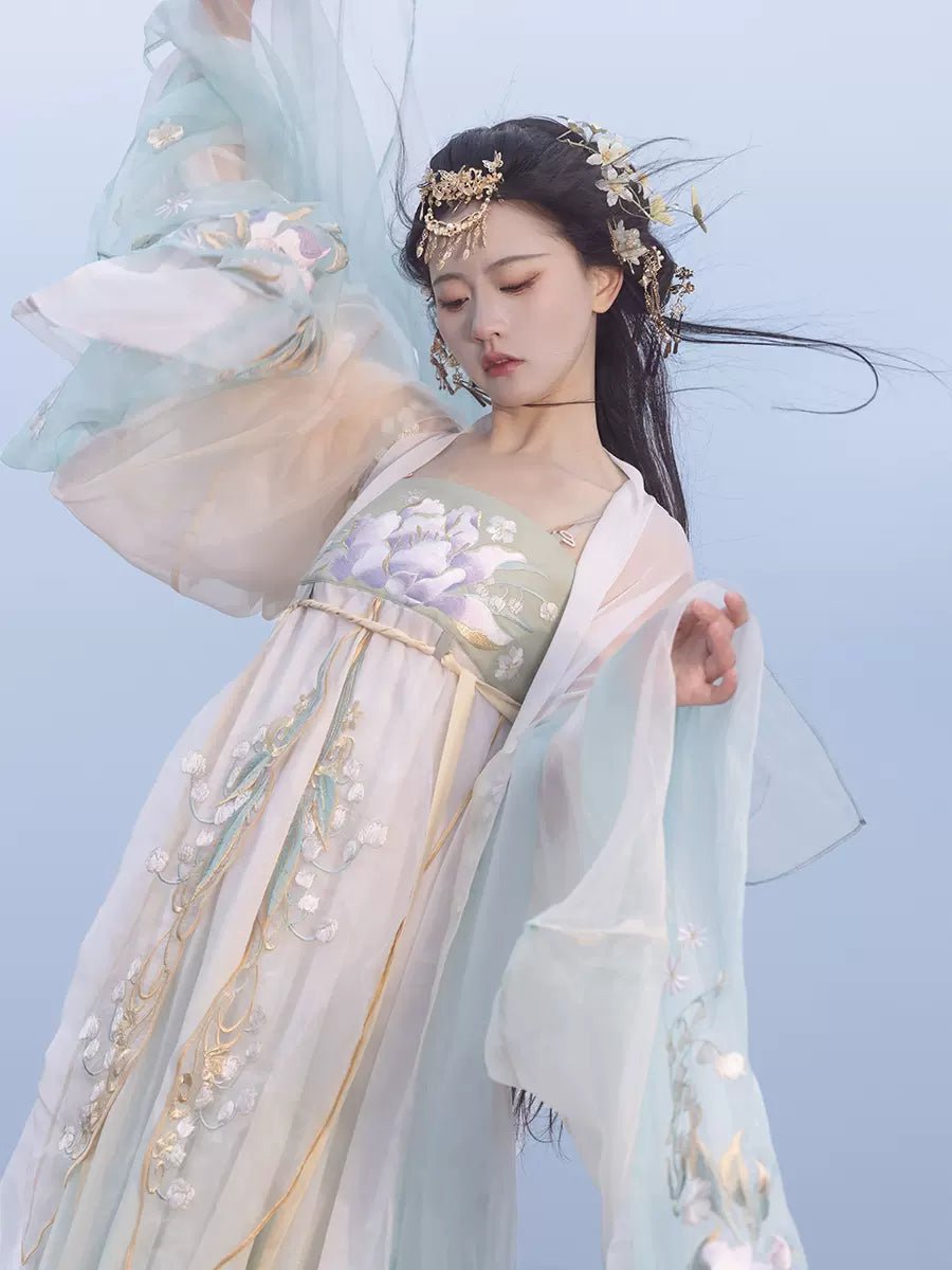 【Hanfu】Green Silk|Traditianal Chest - Length skirthan fu Chinese han fu hanfu male tang dynasty clothes chinese hanfu tang dynasty outfits traditiona hanfu dress chinese hanfu chinese style dress dress fashion cheongsam dress q