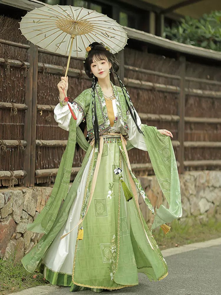 HanfuHmong Beauty Girl|Tang Exotic Clothing - Hanrong hanfu chinese traditional clothes newmoondance nuwahanfu fashionhanfu newfanfu hanfustory HanfuHmong Beauty Girl|Tang Exotic Clothing - Hanrong hanfu chinese traditional clothes newmoondance nuwahanfu fashionhanfu newfanfu hanfustory