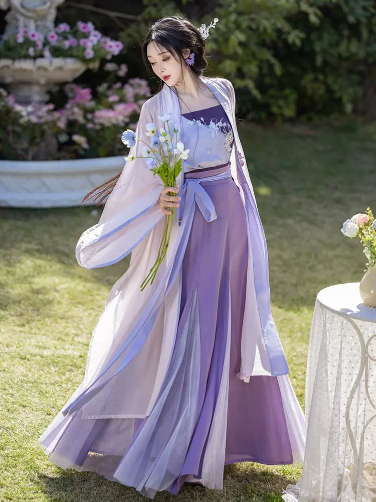 【Hanfu】﻿Iris flower|鸢尾花han fu Chinese han fu hanfu male tang dynasty clothes chinese hanfu tang dynasty outfits traditiona hanfu dress chinese hanfu chinese style dress dress fashion cheongsam dress q