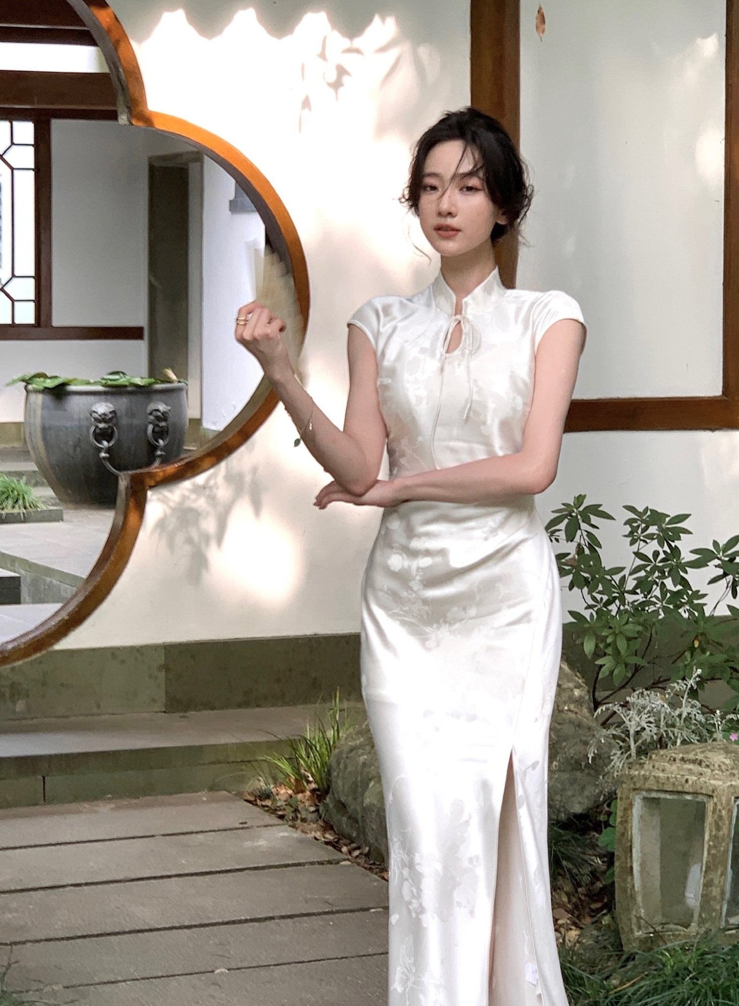 【Hanfu】Moonlit Elegance | Cheongsam/Qipaohan fu Chinese han fu hanfu male tang dynasty clothes chinese hanfu tang dynasty outfits traditiona hanfu dress chinese hanfu chinese style dress dress fashion cheongsam dress q