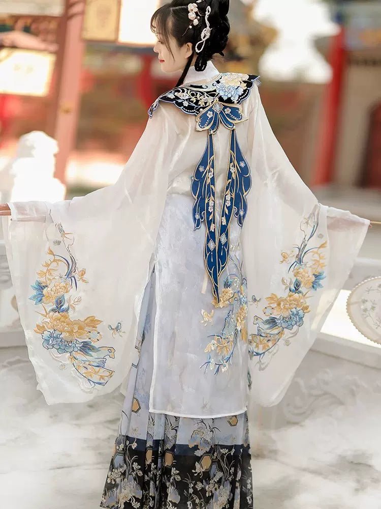 【Hanfu】Moonlit Elegance | Ming Style Hanfuhan fu Chinese han fu hanfu male tang dynasty clothes chinese hanfu tang dynasty outfits traditiona hanfu dress chinese hanfu chinese style dress dress fashion cheongsam dress q