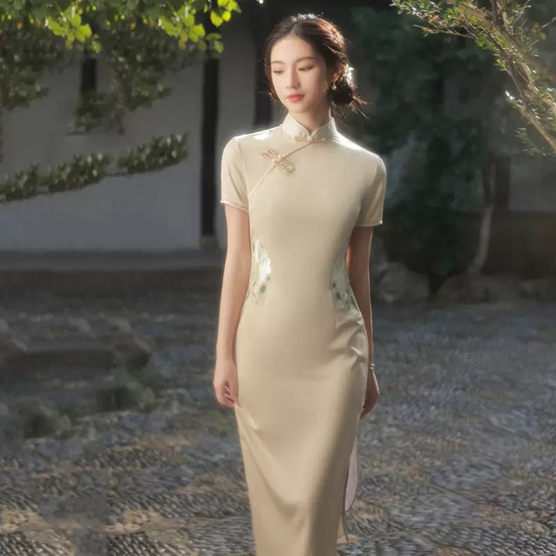 【Hanfu】Moonlit Petals Elegance | Cheongsam/Qipaohan fu Chinese han fu hanfu male tang dynasty clothes chinese hanfu tang dynasty outfits traditiona hanfu dress chinese hanfu chinese style dress dress fashion cheongsam dress q