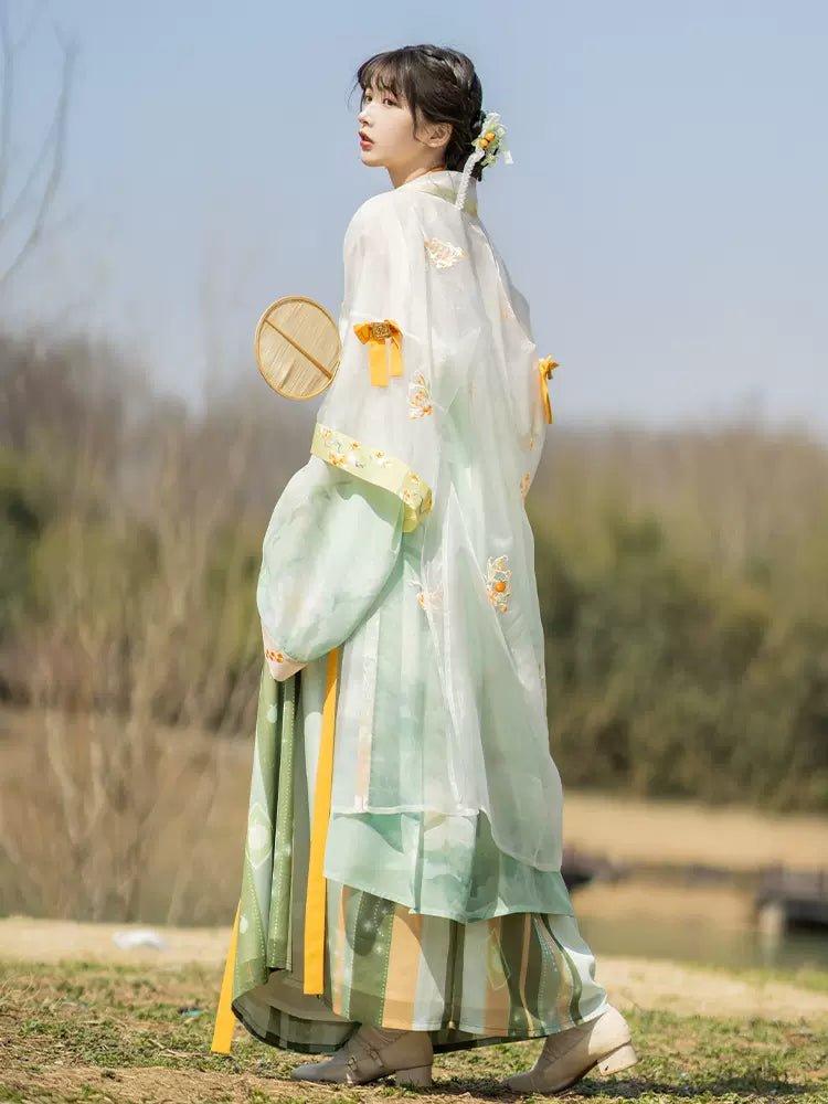 【Hanfu】The Delicate Spring Grass | Tang Style Hanfuhan fu Chinese han fu hanfu male tang dynasty clothes chinese hanfu tang dynasty outfits traditiona hanfu dress chinese hanfu chinese style dress dress fashion cheongsam dress q