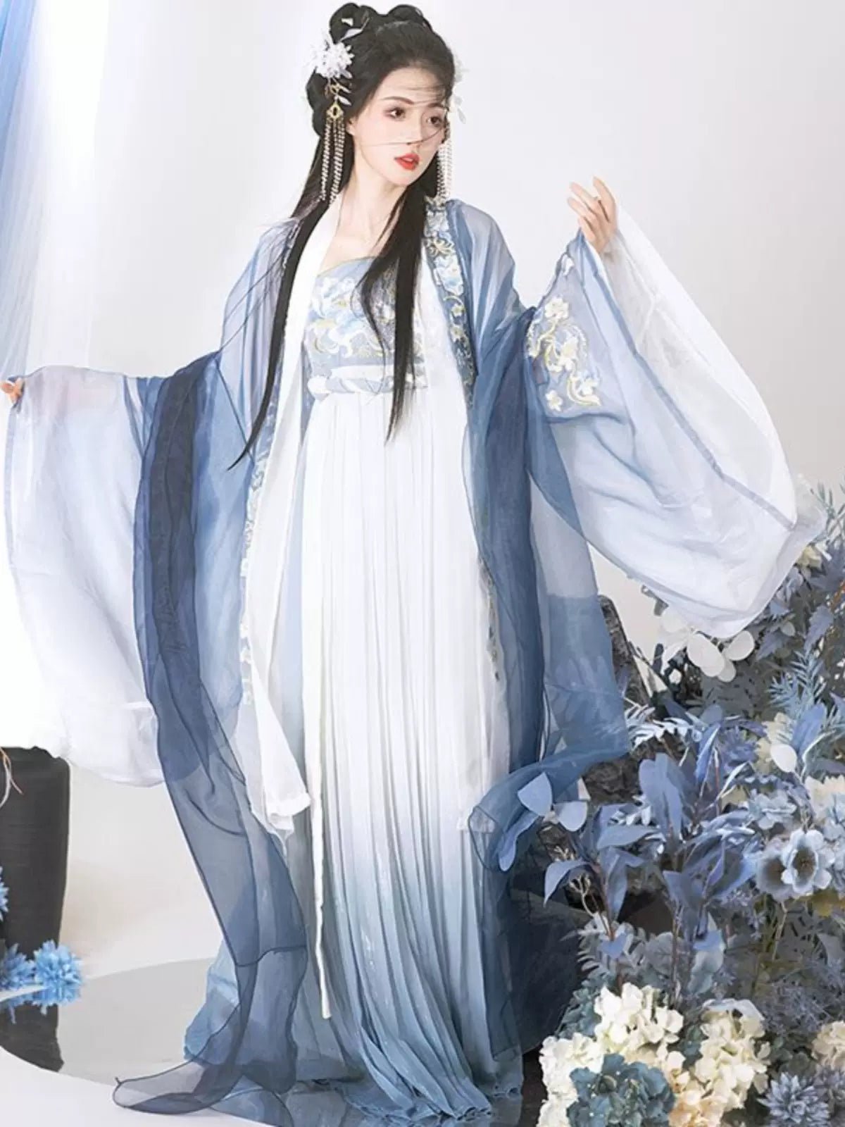 【Hanfu】The moon is cold|Tang Embroidered large - sleeved shirt & skirthan fu Chinese han fu hanfu male tang dynasty clothes chinese hanfu tang dynasty outfits traditiona hanfu dress chinese hanfu chinese style dress dress fashion cheongsam dress q